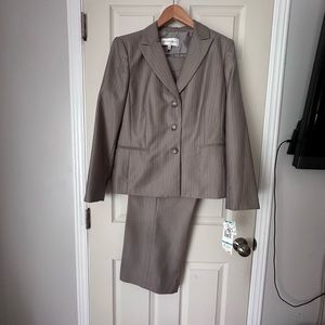 Jones New York Beige Pinstriped Pant Suit